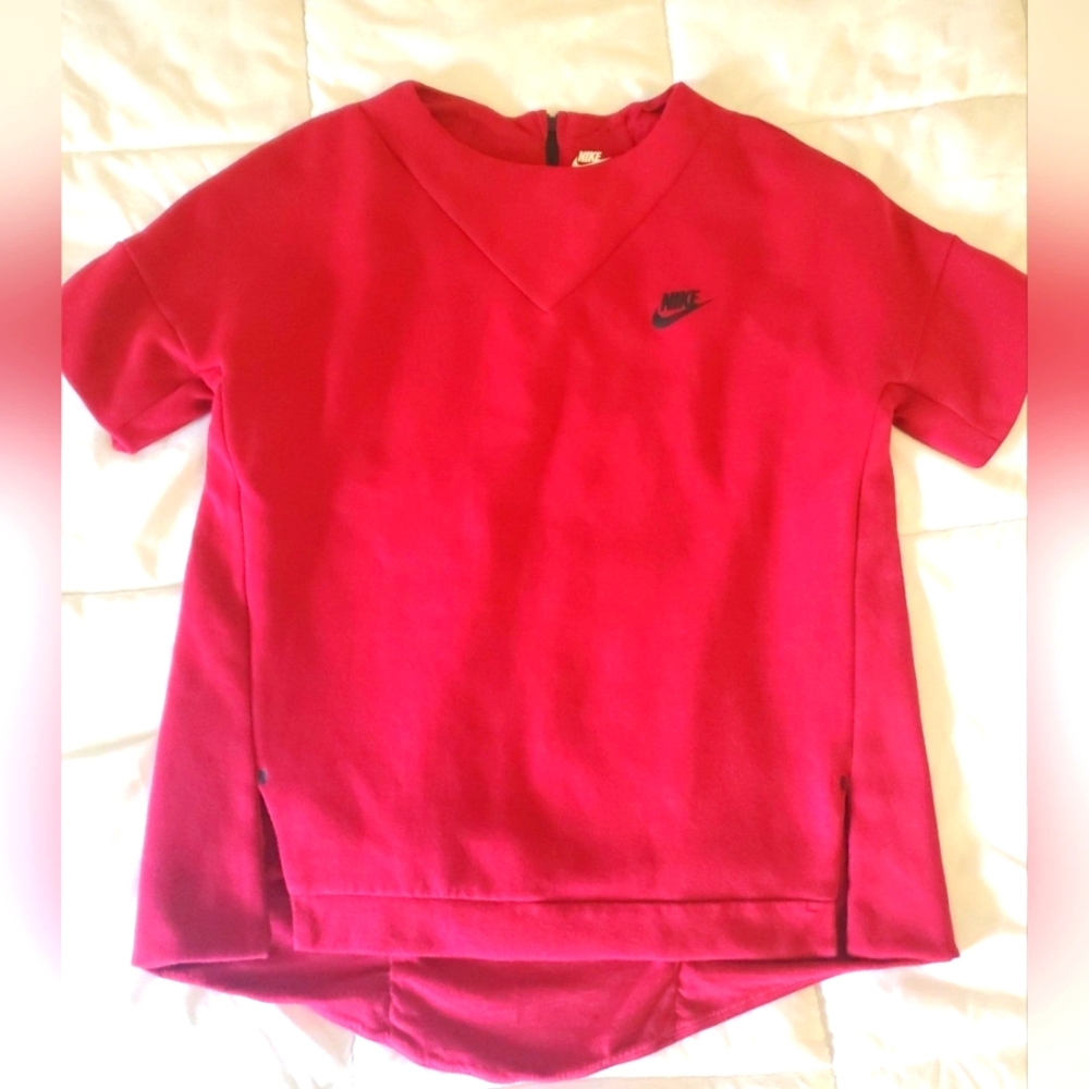 Nike shirt sleeve sweater